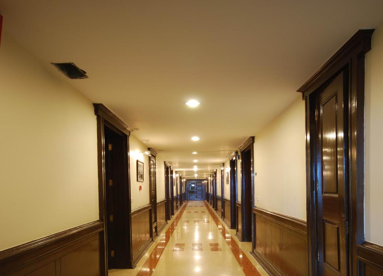 Madhuban Sarovar Portico Mussoorie Bagian luar foto